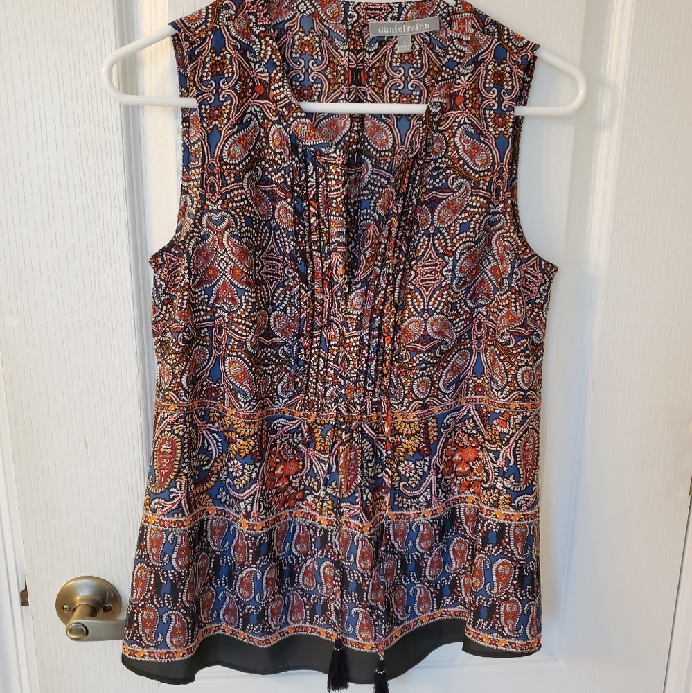 Daniel rainn sleeveless top